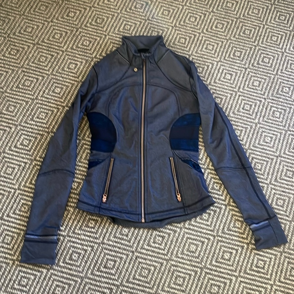 Lululemon define jacket denim color with rose gold zipper
Size 2 or 4